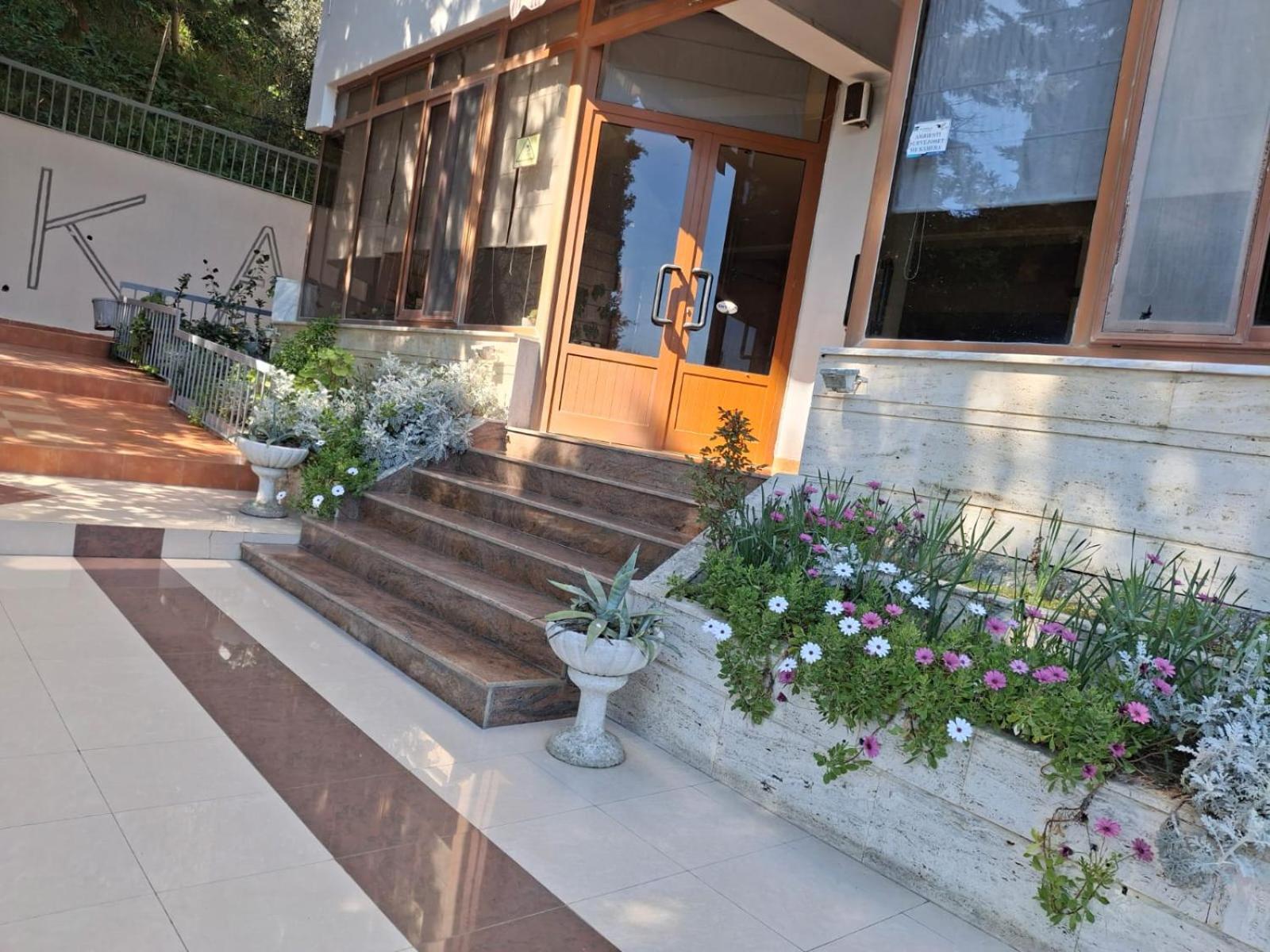 Jozi Kaiser Apartment 4 Durres Exterior photo